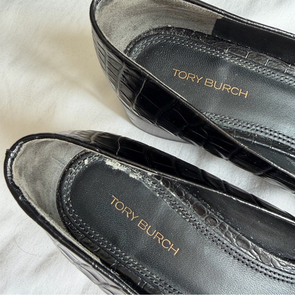 Tory Burch "Georgia" Pump Black Croc-Embossed Leather Pump Heel 7 Women's - Picture 15 of 16